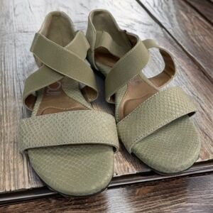 You by Crocs Tan Snakeskin Leather Strappy Flex Sandals Womens 7.5 Boho Festival